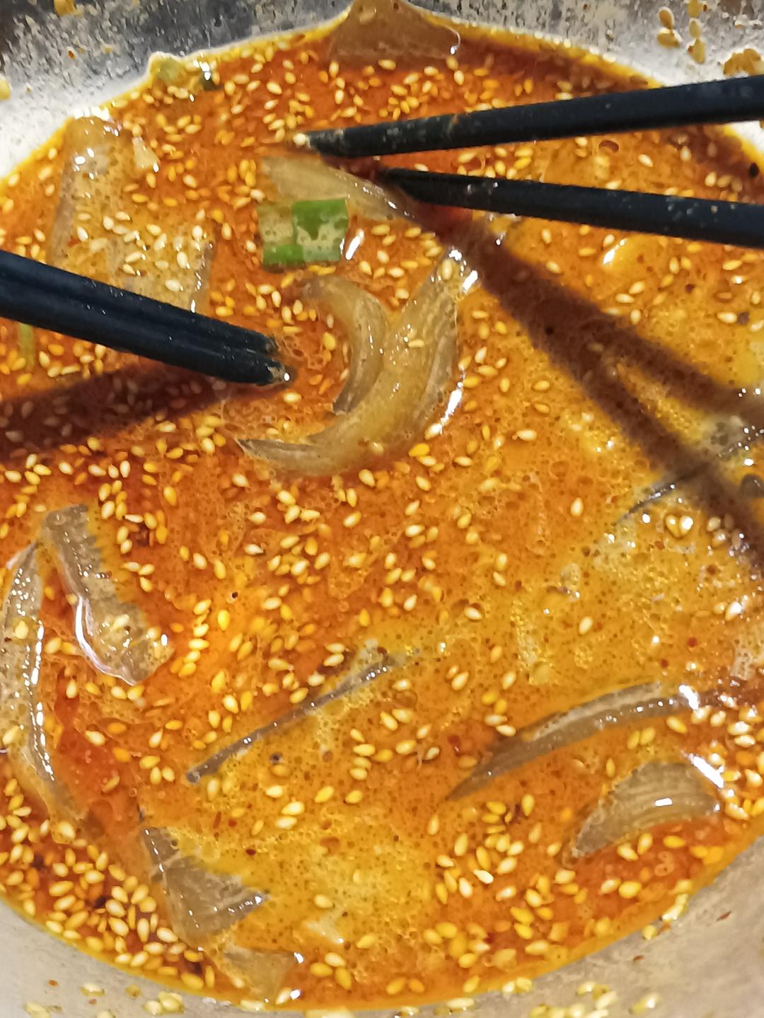 秒杀小夜市的麻酱流汁宽粉