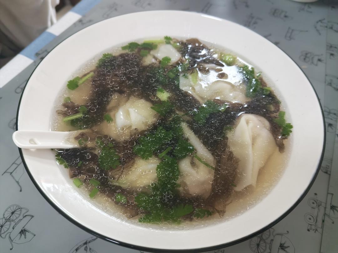 煮速冻馄饨(汤)