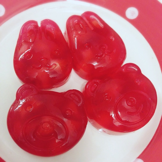 草莓果冻小甜品