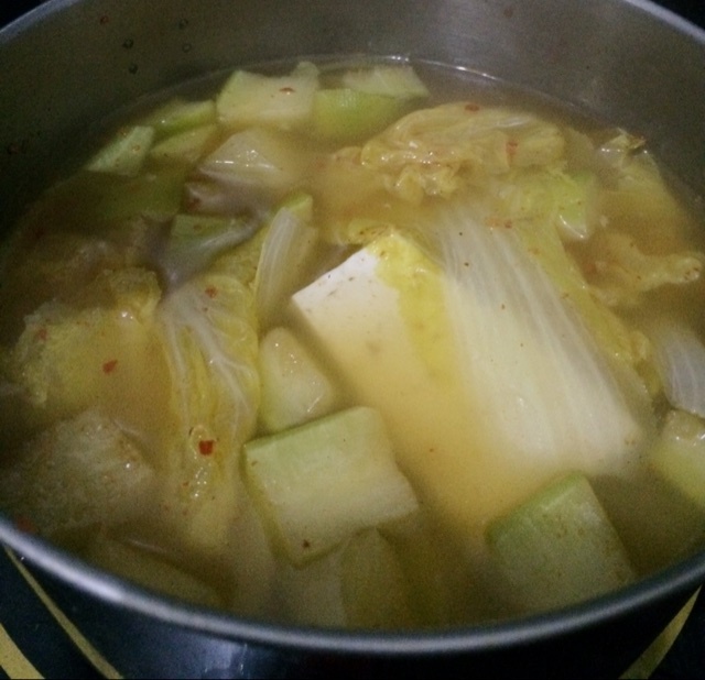 鸡汁萝卜豆腐汤