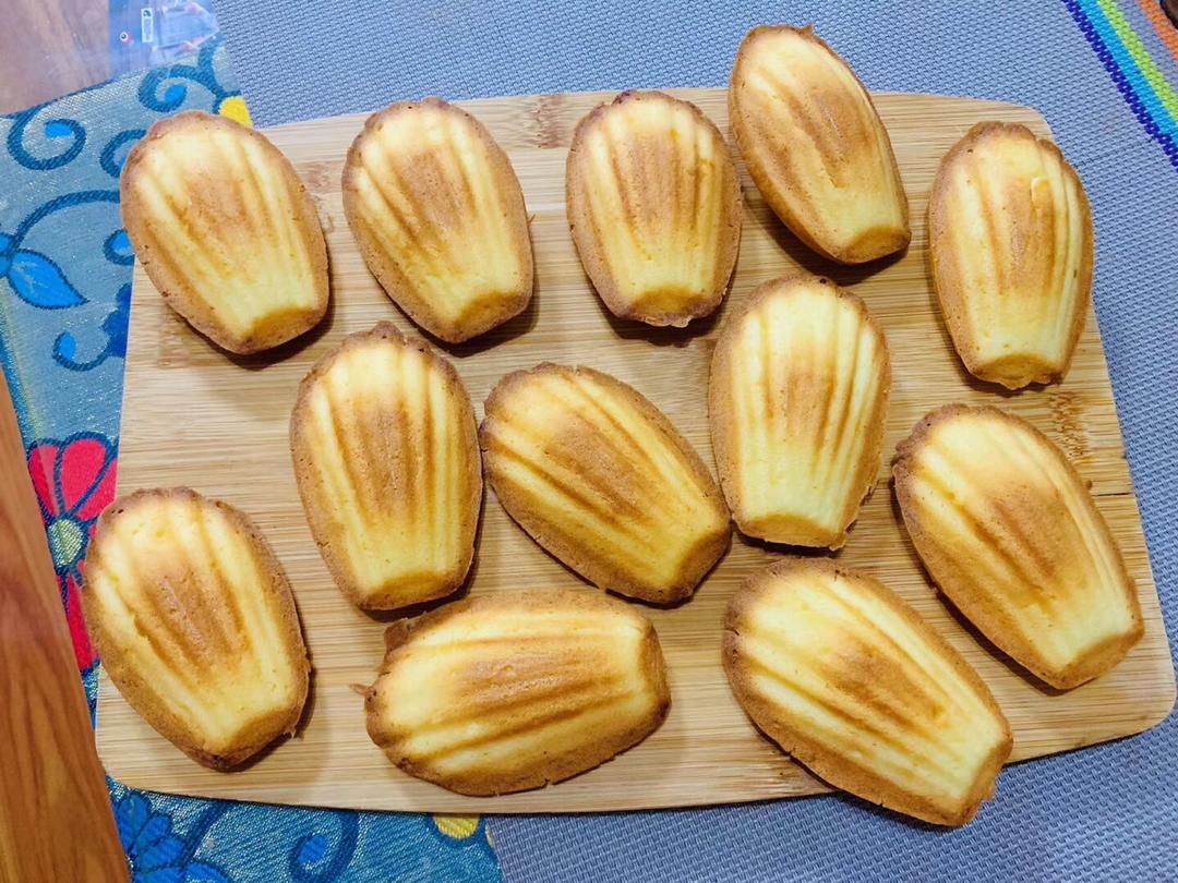 柠檬玛德琳蛋糕