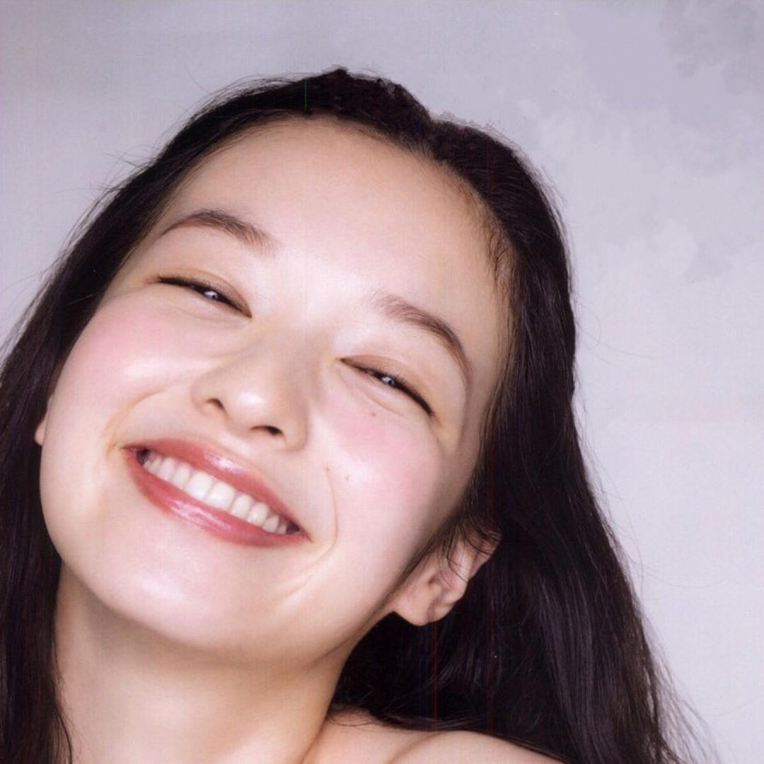 草莓夹心巧克力饼干