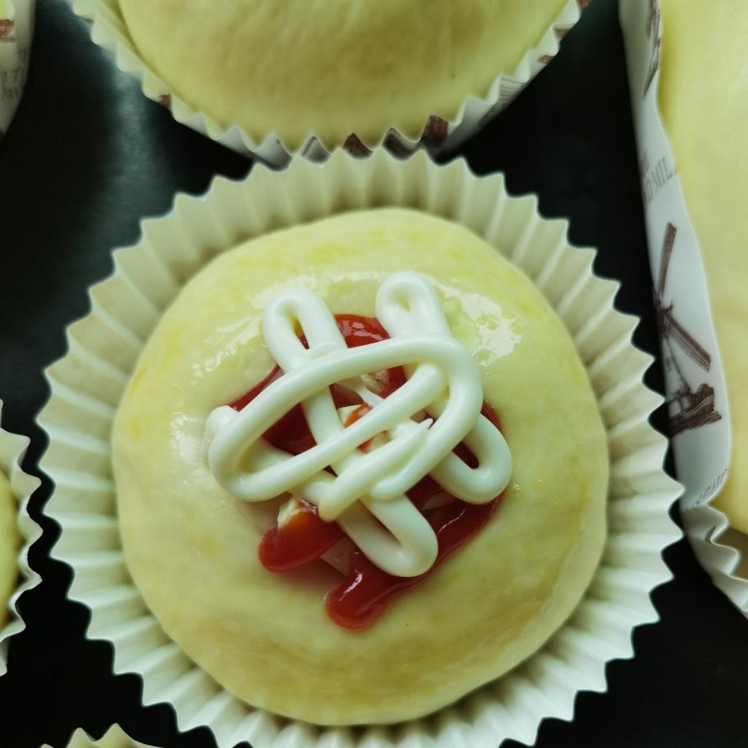 低糖低油火腿肠芝士香葱咸味小餐包，十二连模柔软披萨小面包