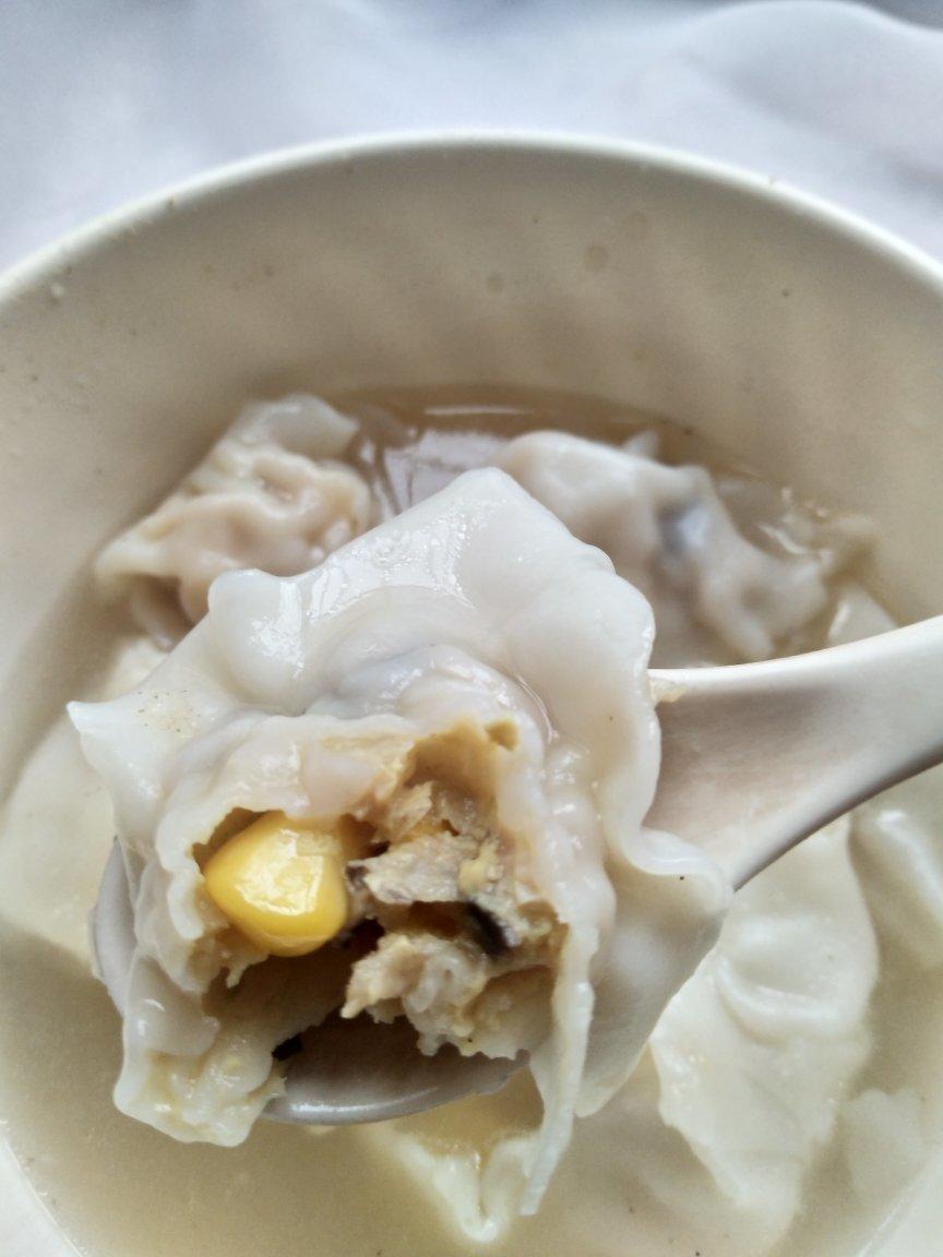 鲜肉虾仁玉米馄饨