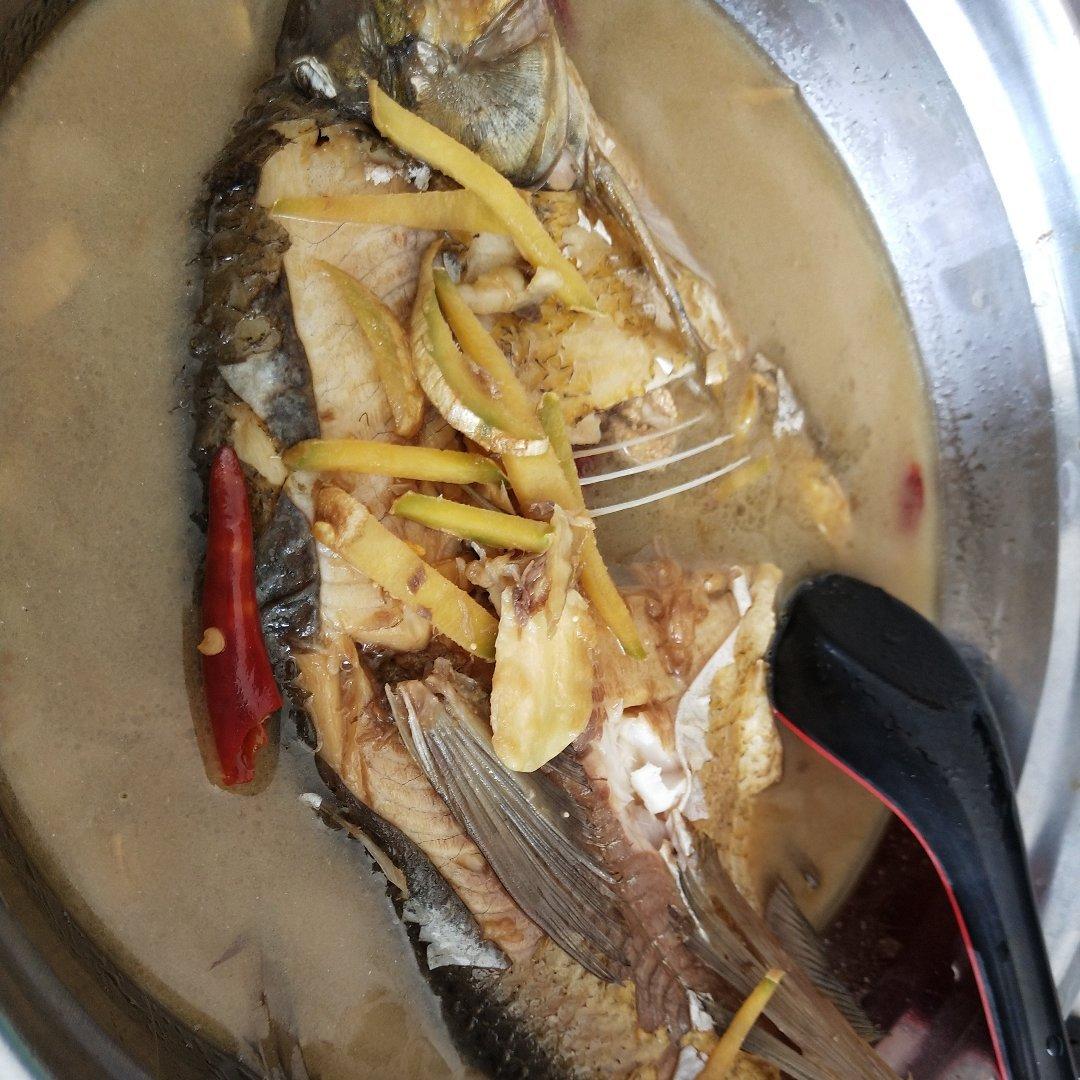 家常红烧鱼