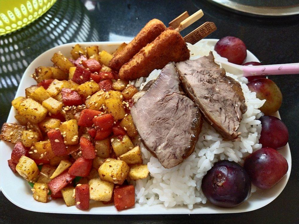 香辣过瘾的孜然土豆火腿，比路边摊还好吃