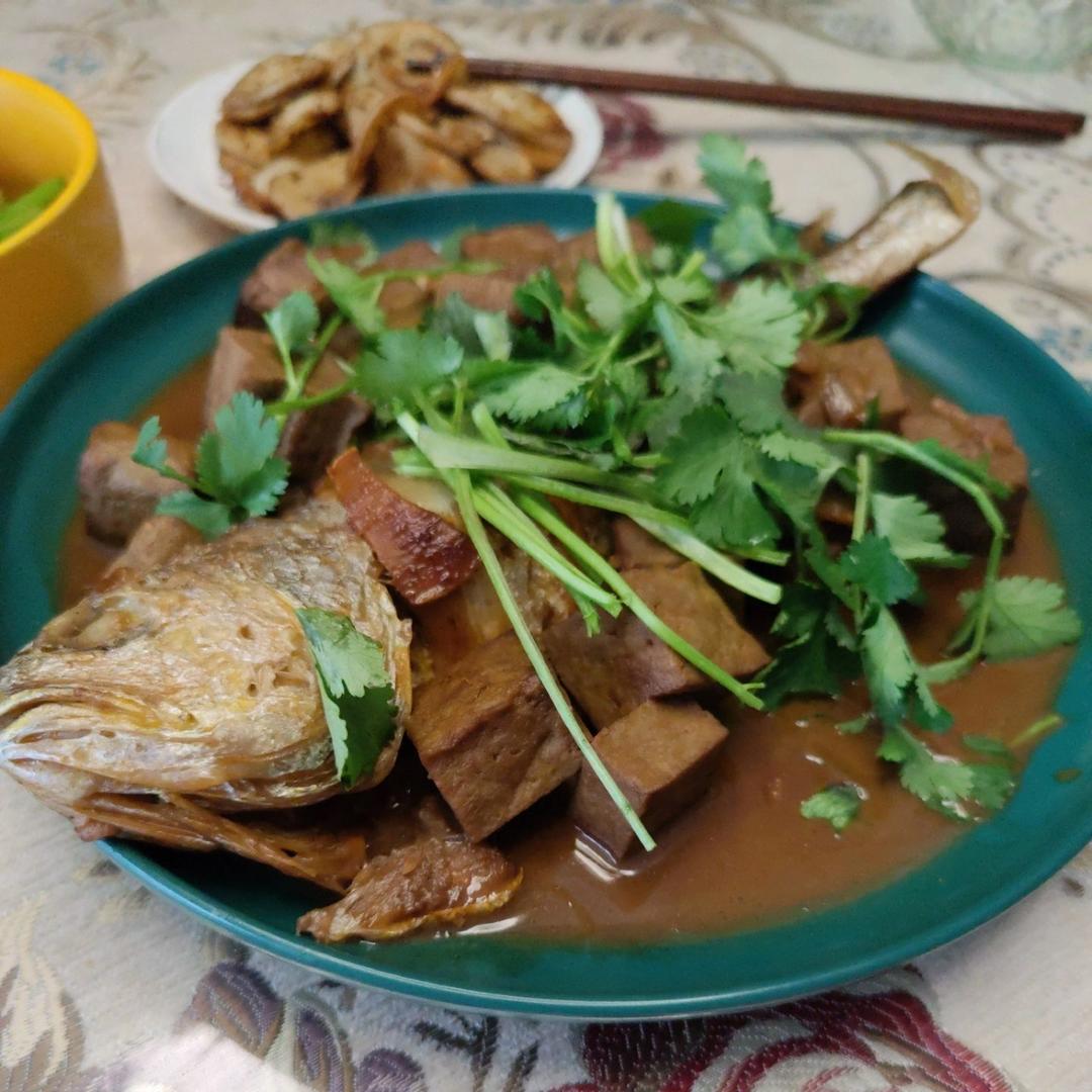 黄鱼烧豆腐