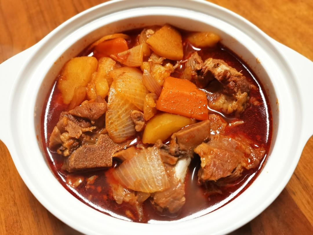 韩式脊骨土豆汤(辣白菜)
