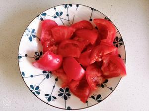 下饭神器🍚西红柿炖茄子的做法 步骤2