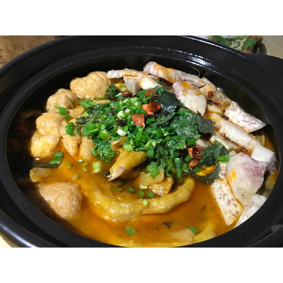 带皮鸭脚田螺煲