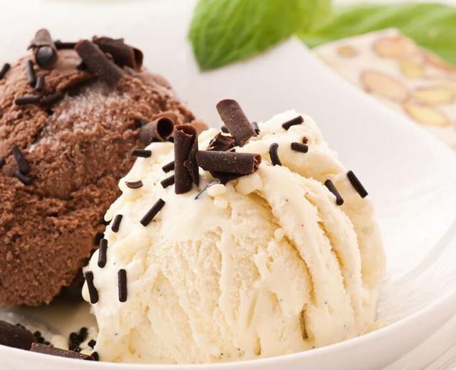 懒人生酮：原味冰淇淋（不怕胖）的做法