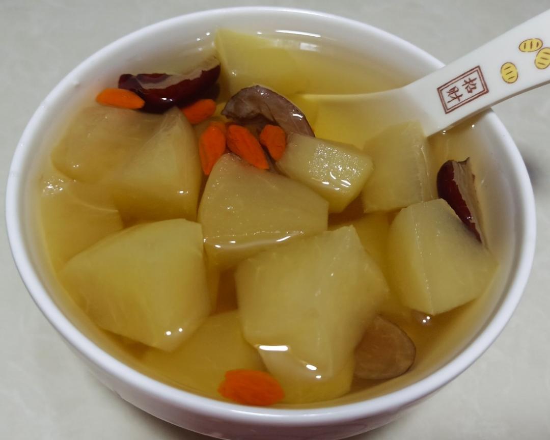 苹果红枣糖水的做法