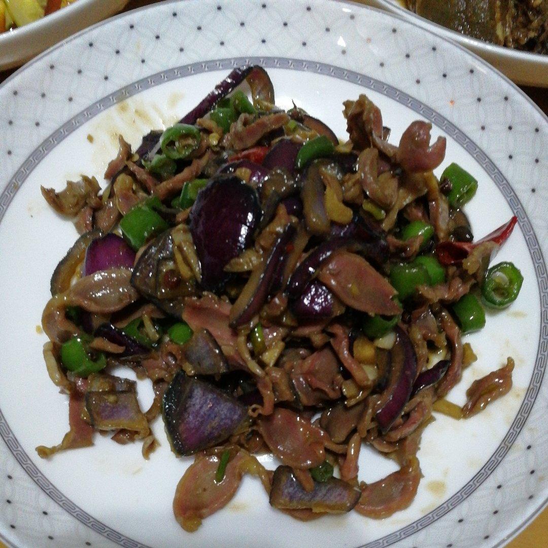 小米椒爆鸡胗