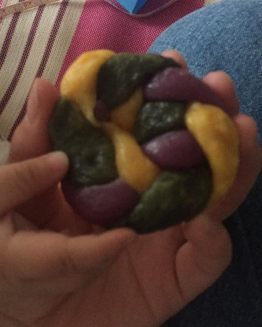 宝宝辅食～牛奶果蔬馒头