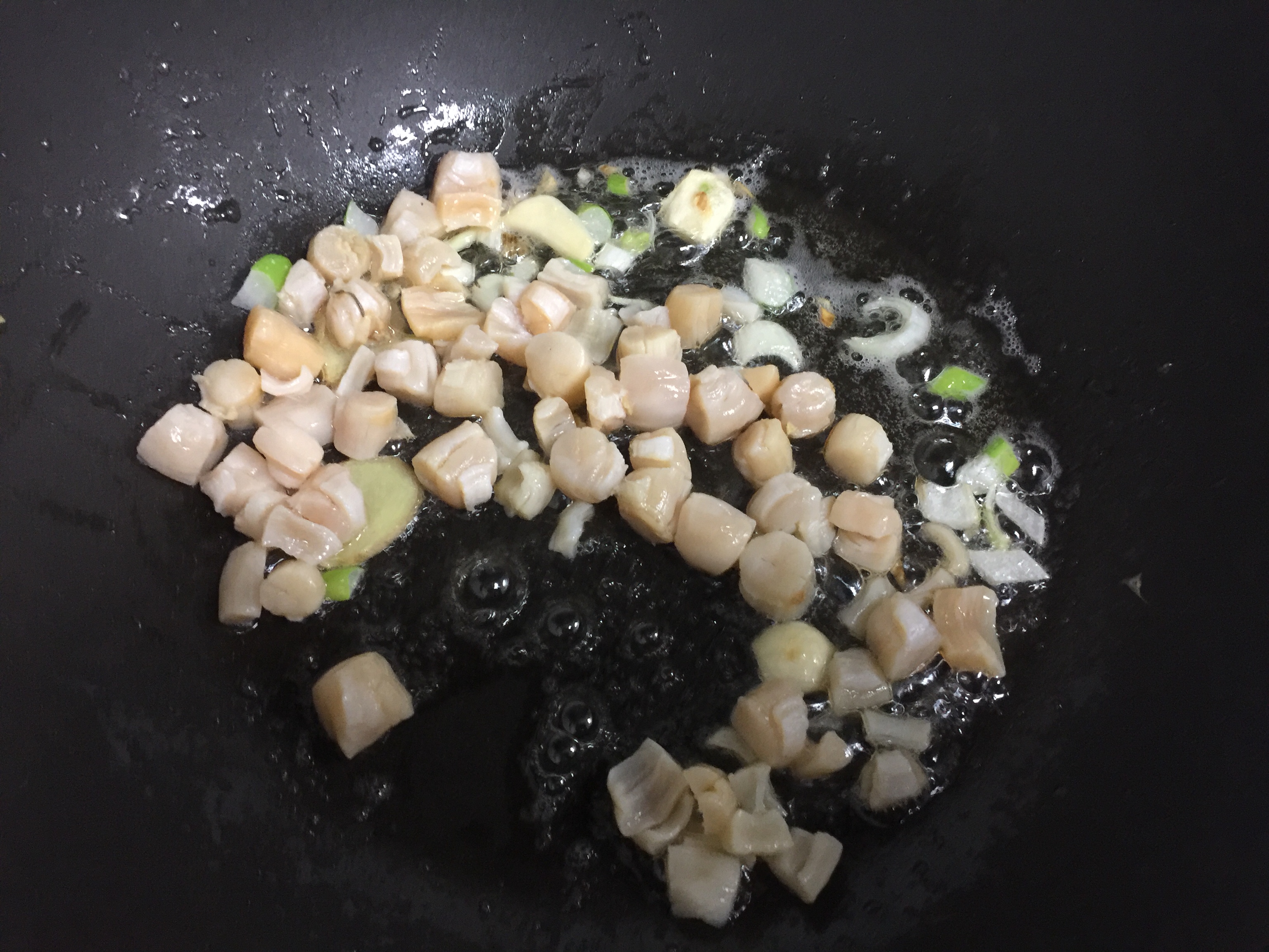 扇贝柱炖小白菜的做法 步骤5