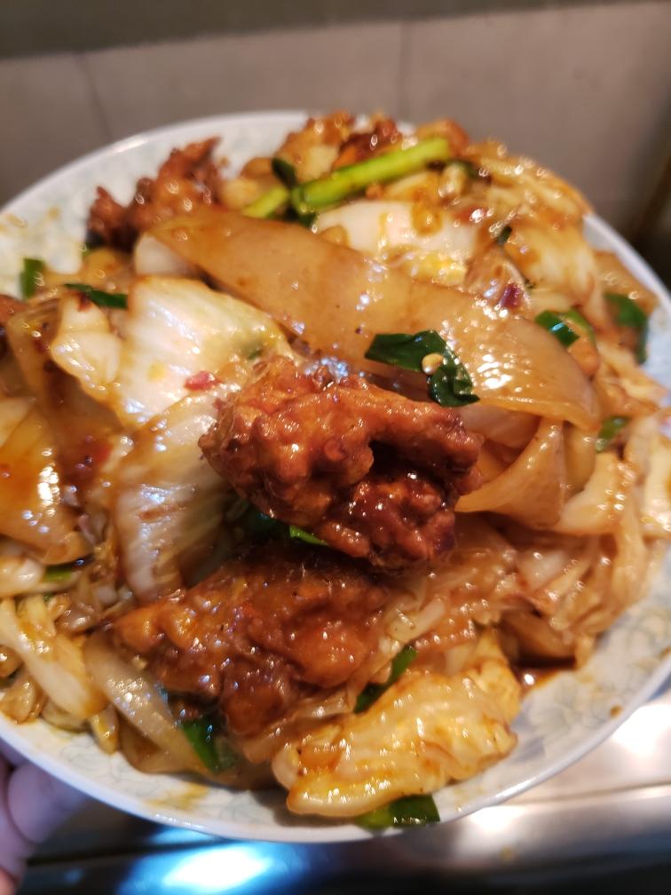 白菜炒川粉加萝卜丸子的做法