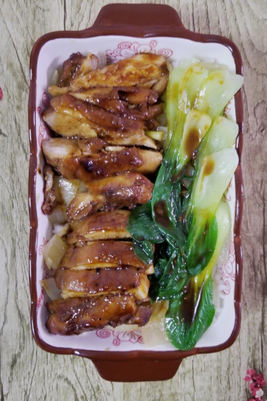黑椒鸡腿饭