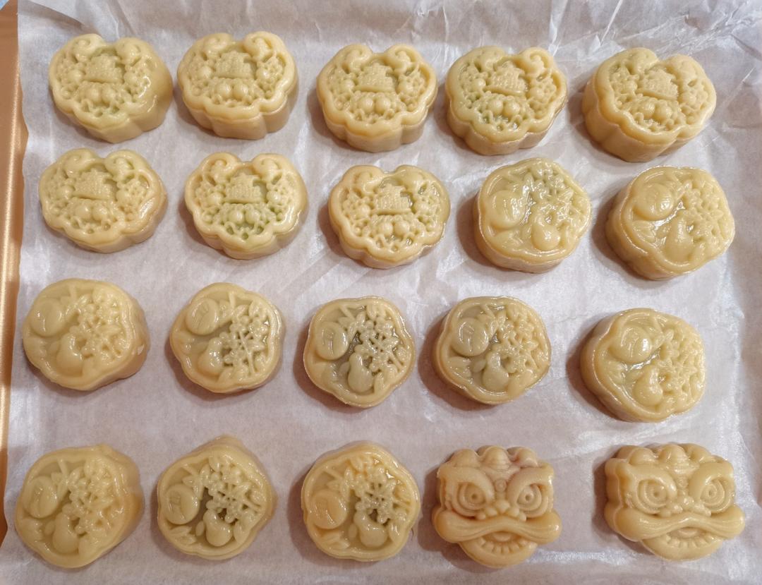 广式月饼——蛋黄莲蓉月饼