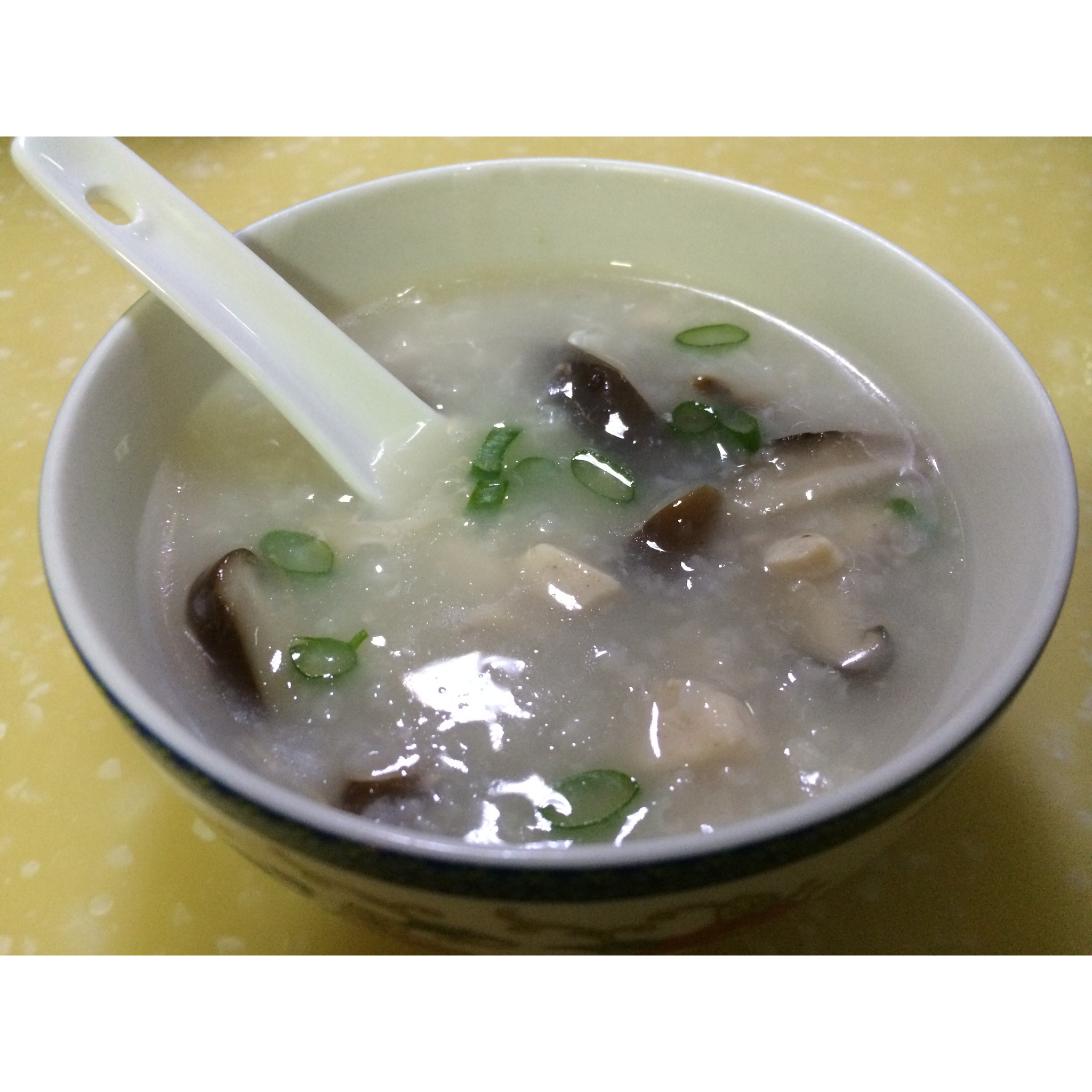 香菇鸡肉粥
