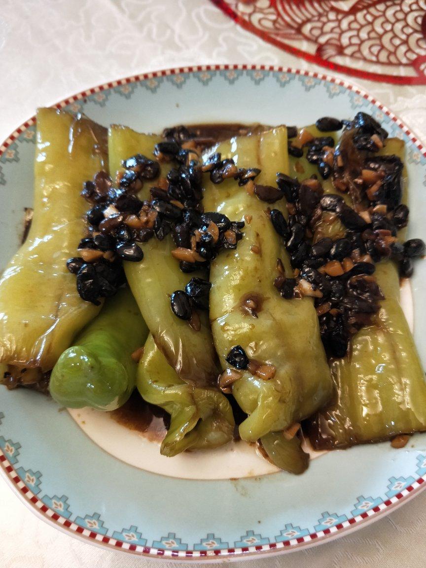 爱尚星星做的干豆豉煎虎皮青椒