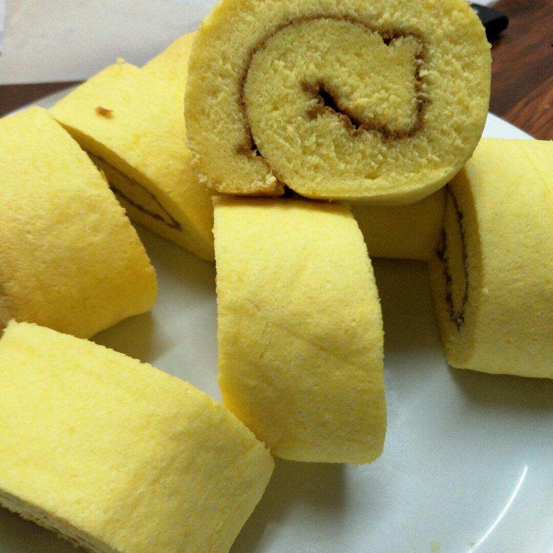 《Tinrry下午茶》教你做基础原味蛋糕卷