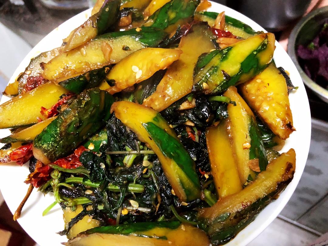 紫苏煎黄瓜