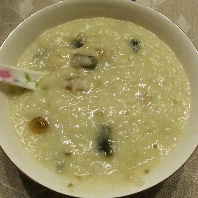 皮蛋瘦肉粥