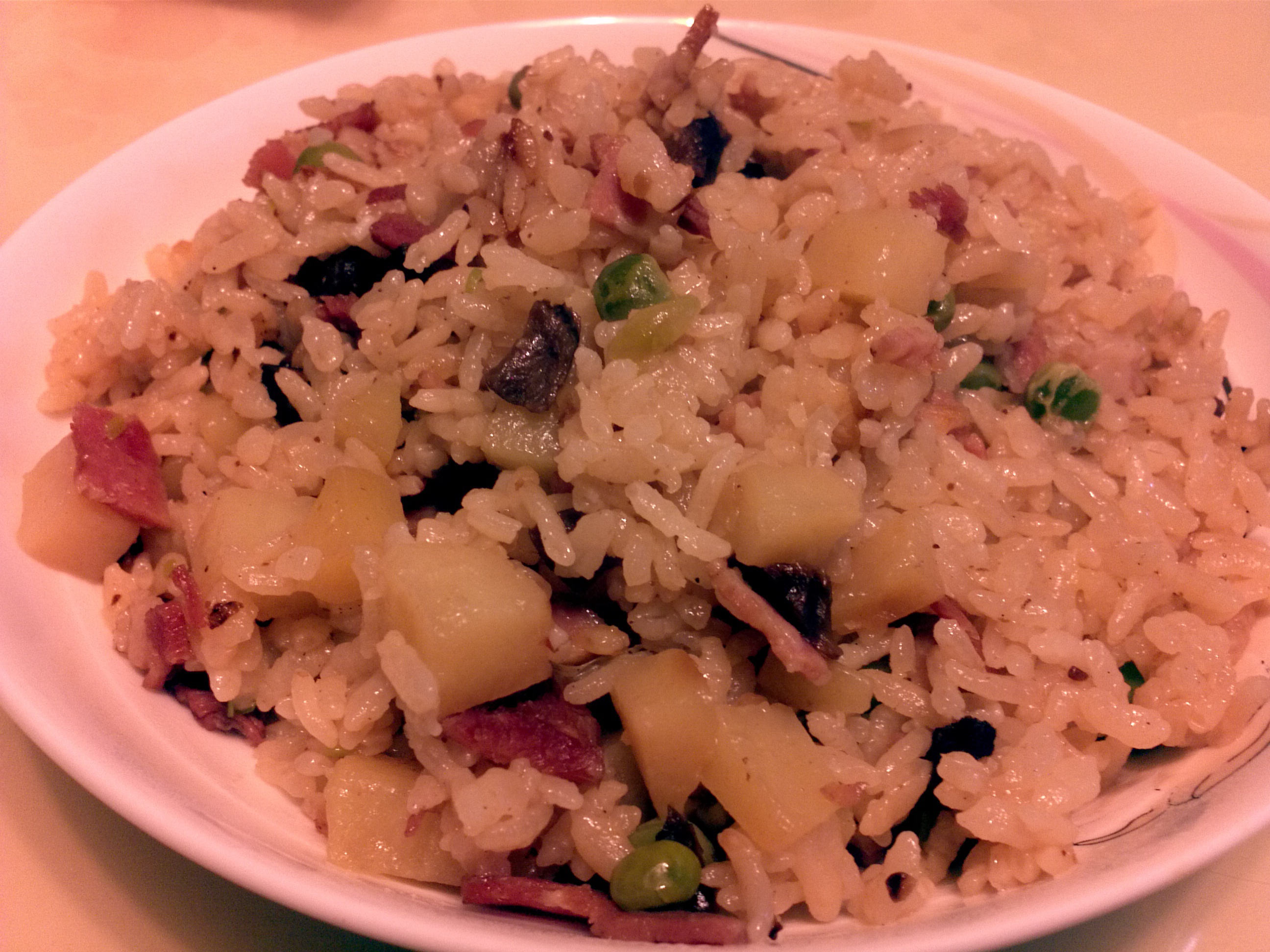 腊味土豆饭