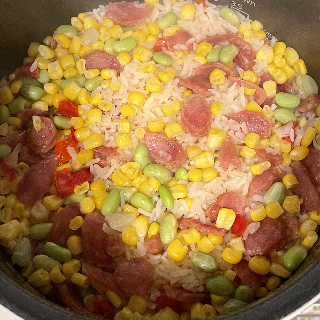 电饭煲营养腊肠饭