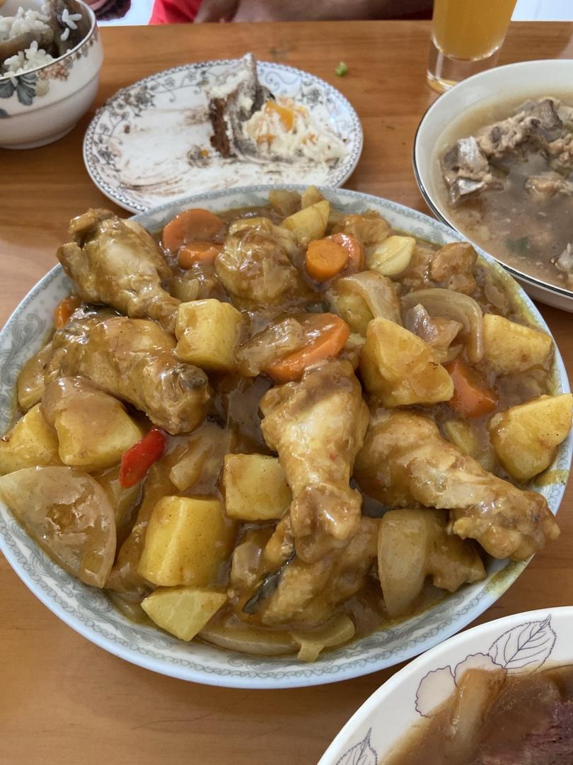 咖喱鸡块饭