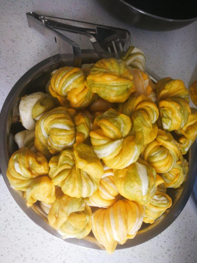 彩色棒棒糖花卷