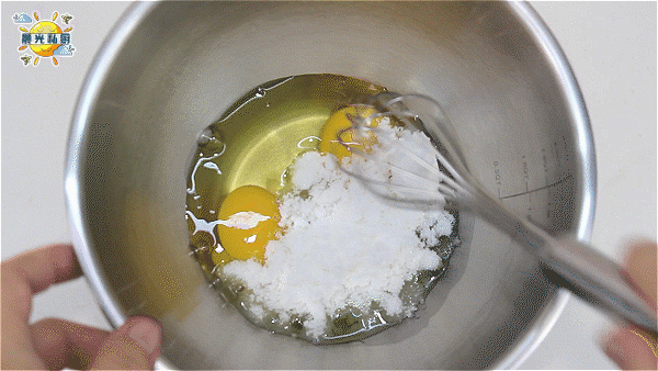 除了大米蒸糕，大米粉还能用来做马芬蛋糕，100%无麸质配方的做法 步骤2