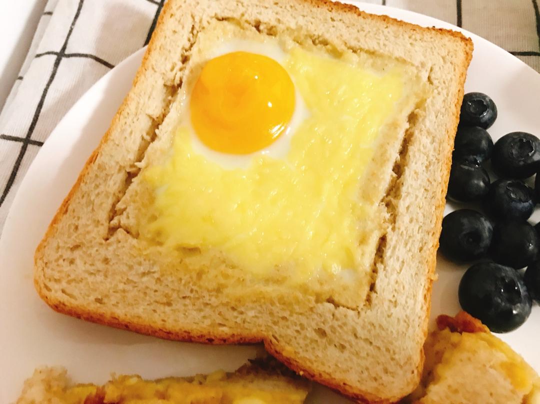 鸡蛋芝士烤吐司