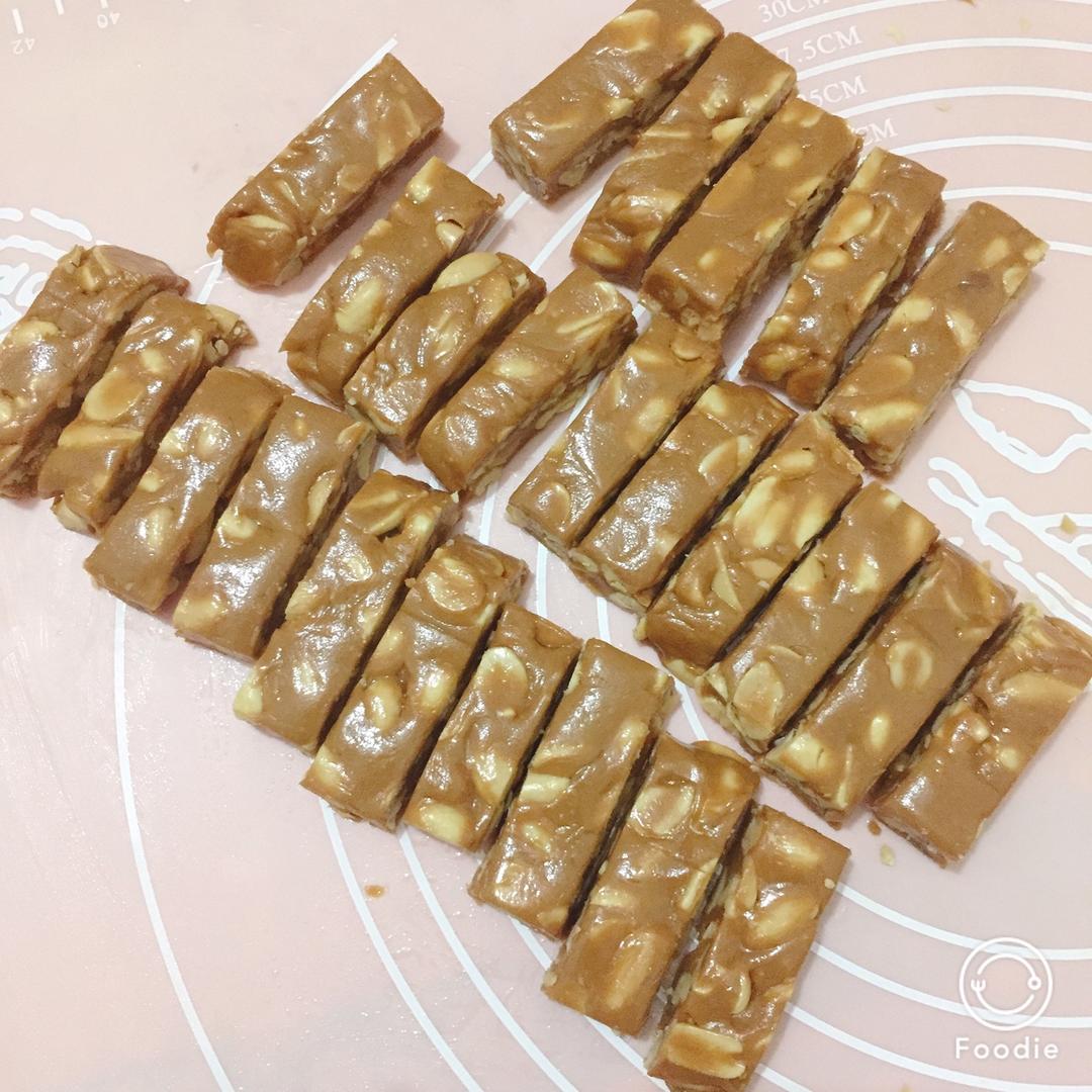 比牛轧糖还要好吃的花生太妃糖（消耗淡奶油）