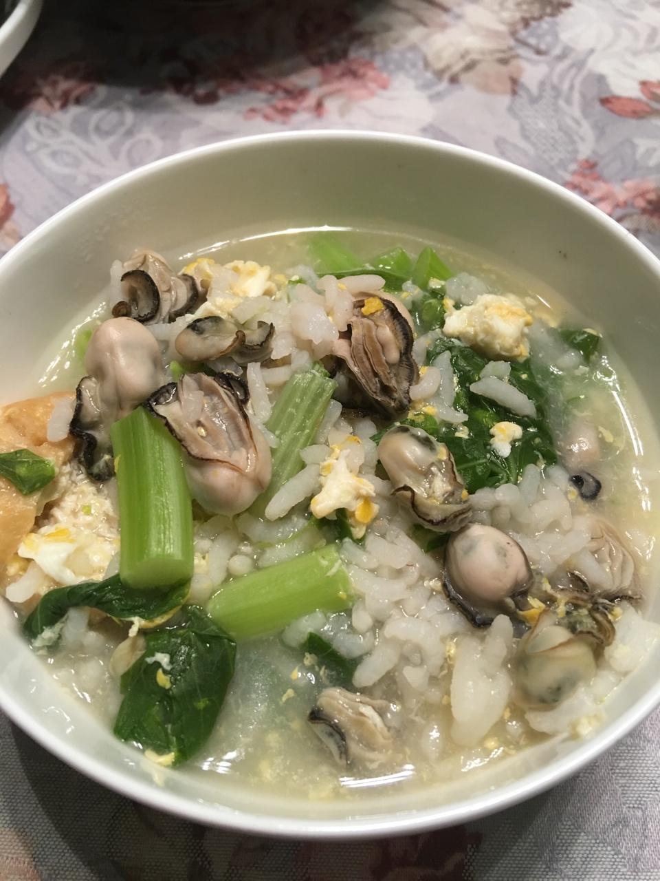 牡蛎青菜蛋泡饭的做法