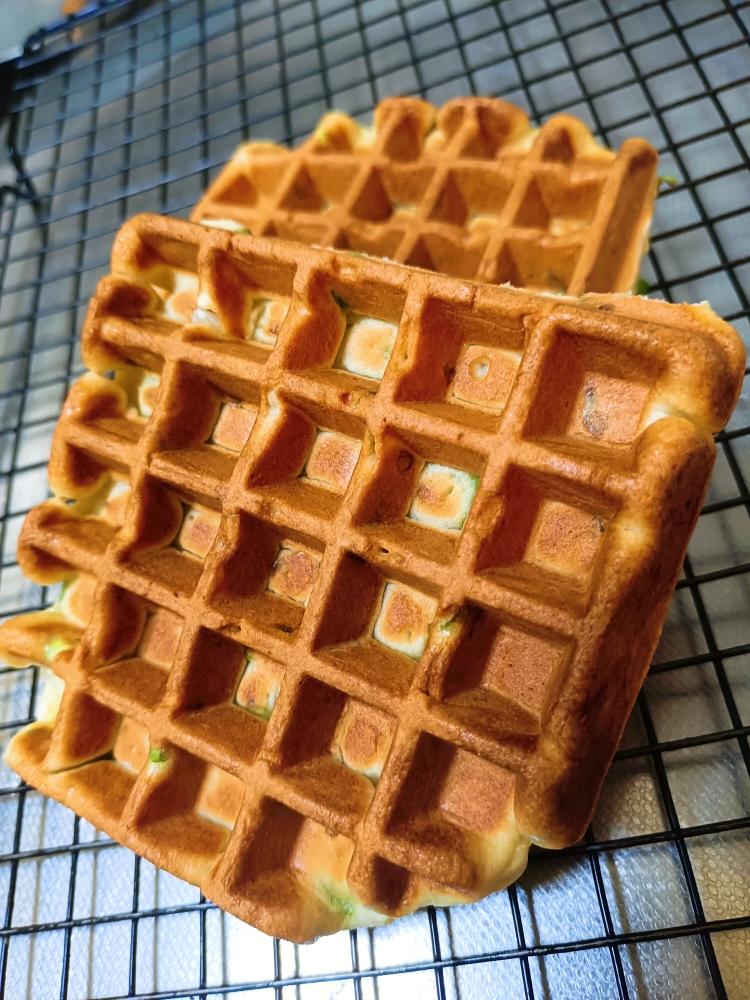 可可华夫饼和奶油香葱华夫饼