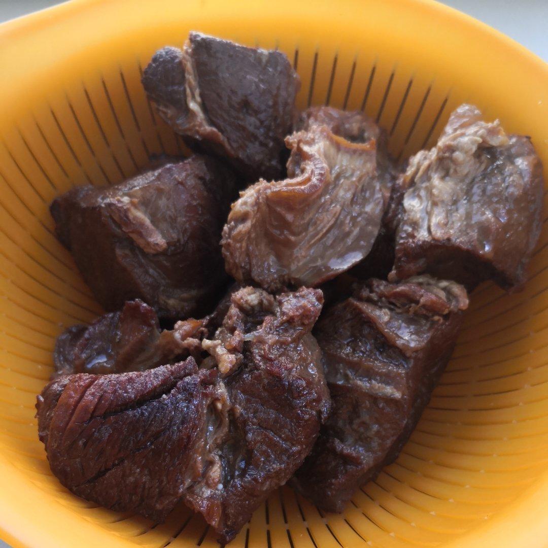 卤牛肉