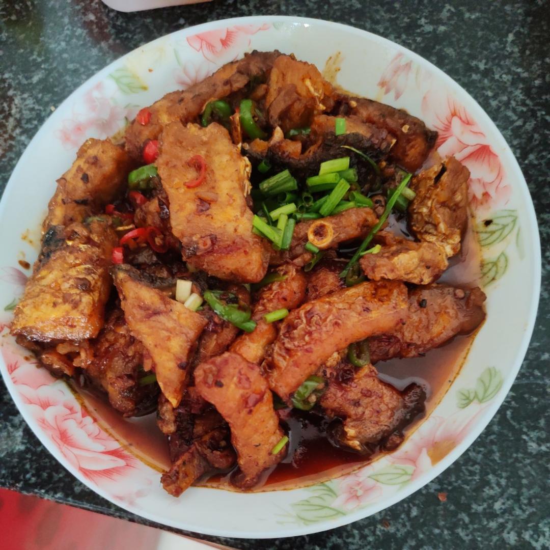 朋友建议我开个小馆子😅😅香辣鱼块太香了🔥