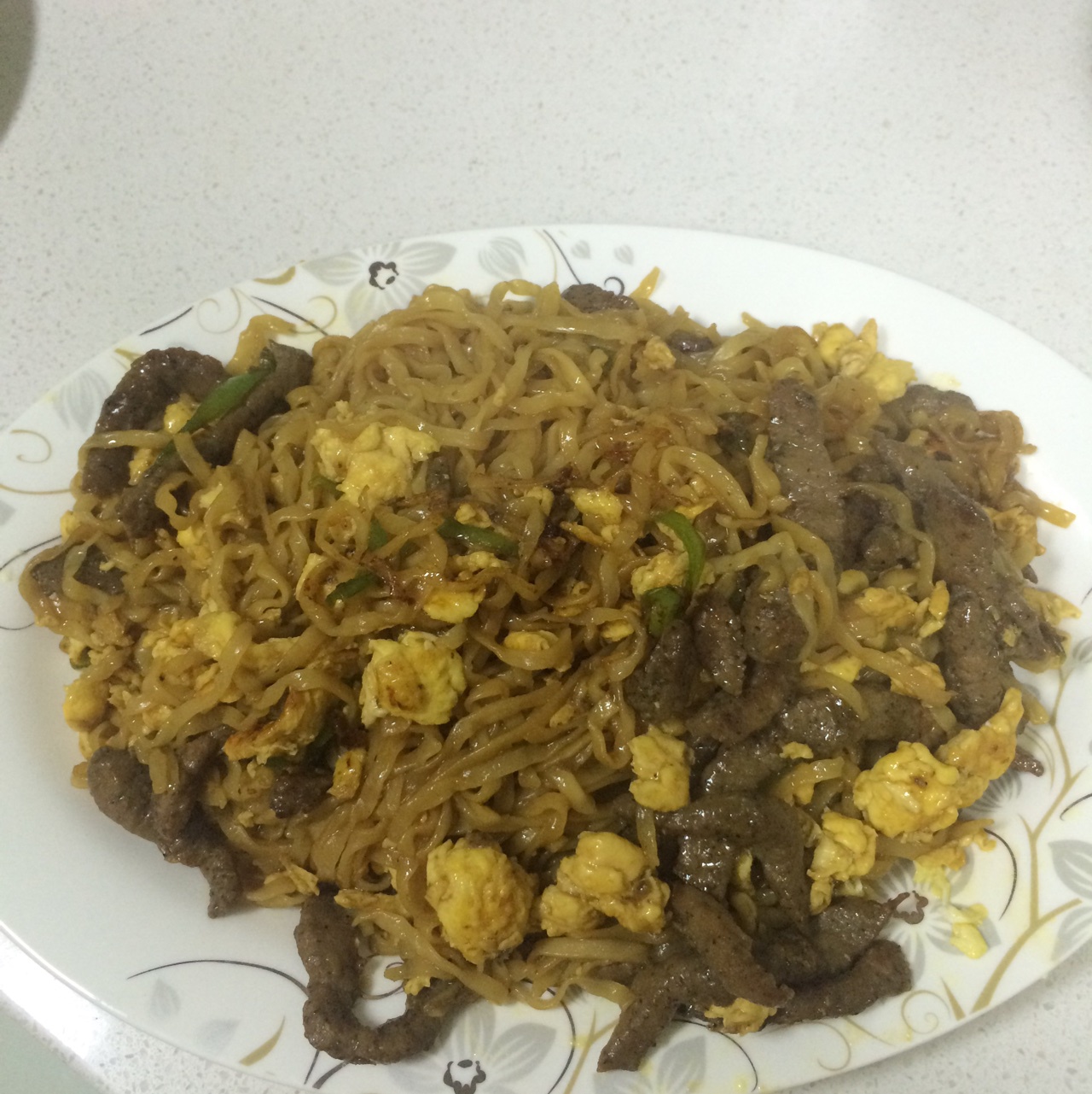双椒鸡蛋炒面