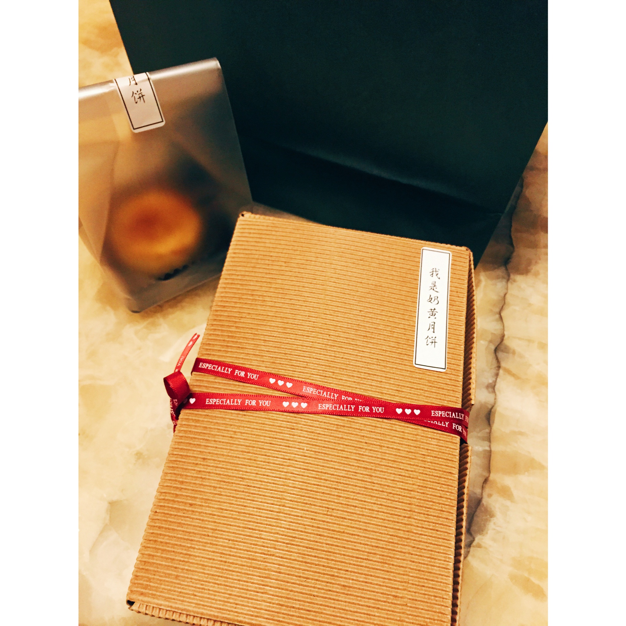 半岛酒店奶黄月饼——号称月饼界的劳斯莱斯