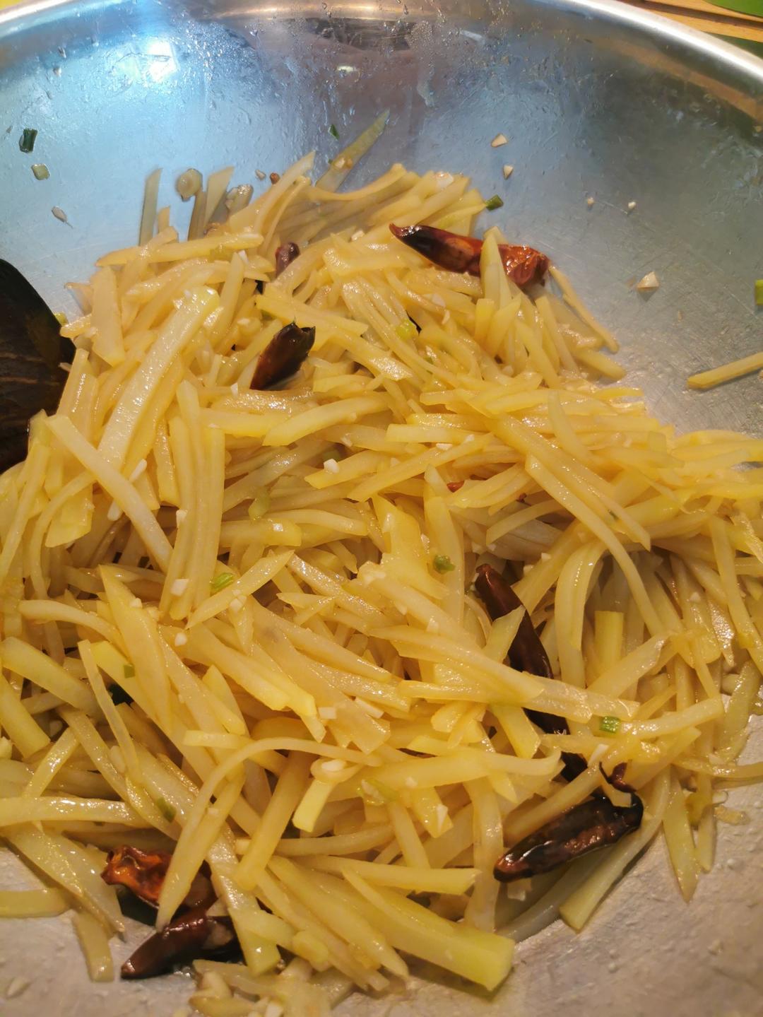 超级无敌下饭菜～酸辣土豆丝