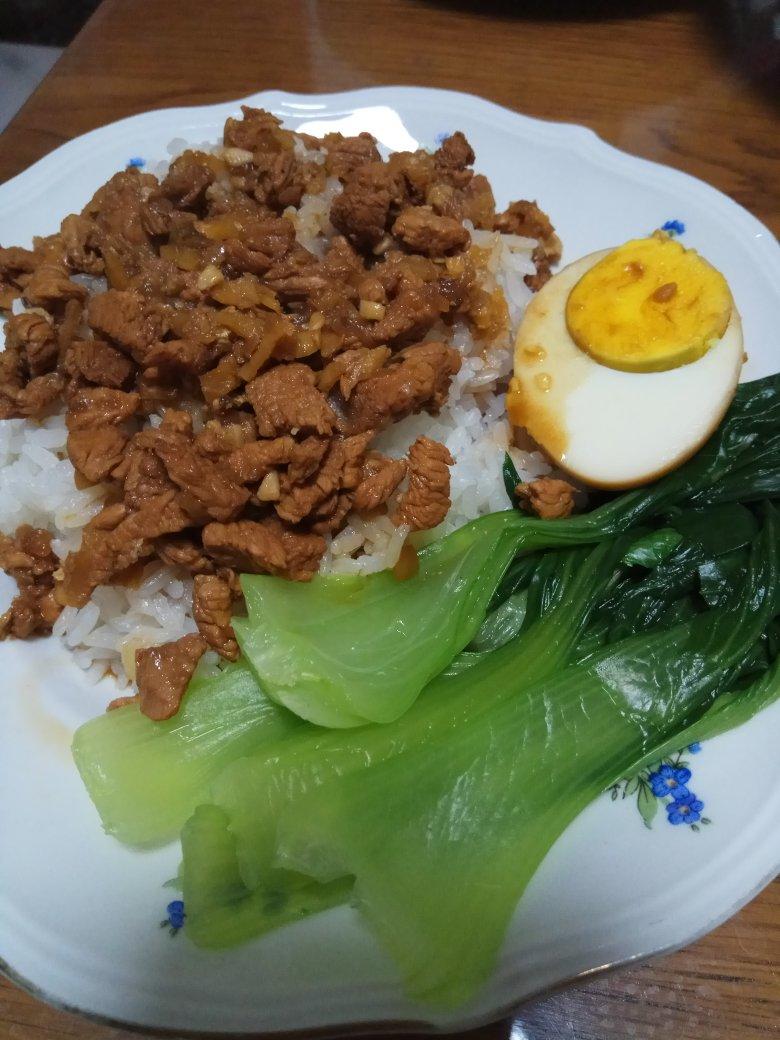 台式卤肉饭