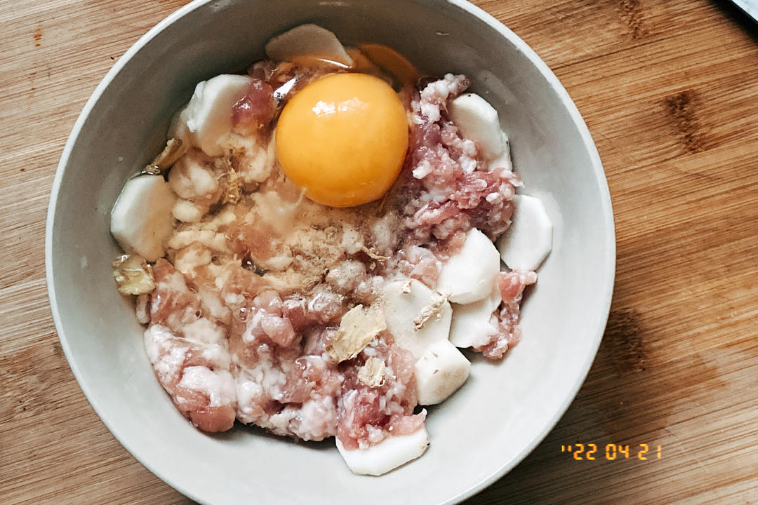 山药肉蒸蛋
