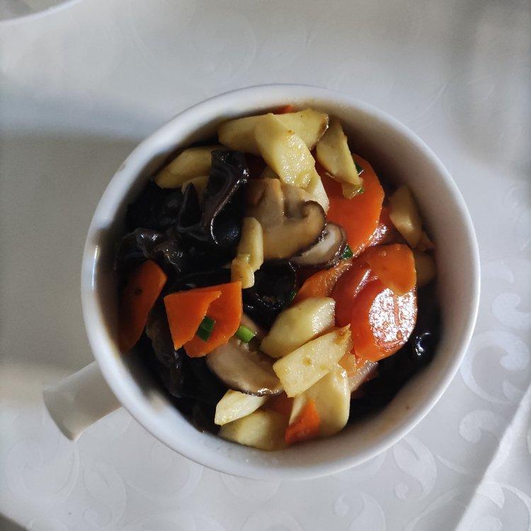 养生食谱之木耳炒山药