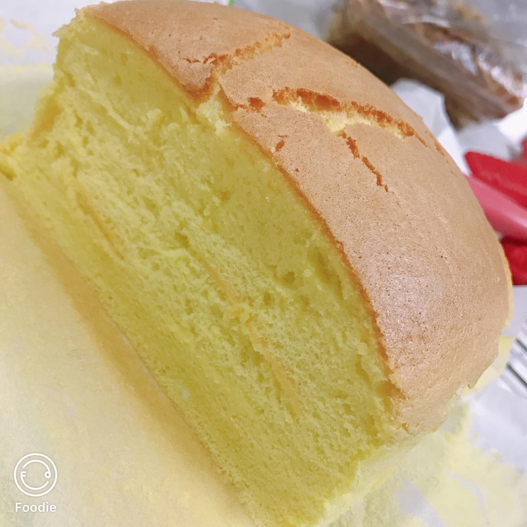堪比柯基屁股
爆浆芝士🧀古早蛋糕