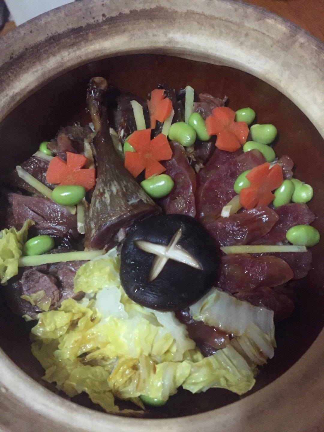 腊味煲仔饭，20分钟饭菜同出