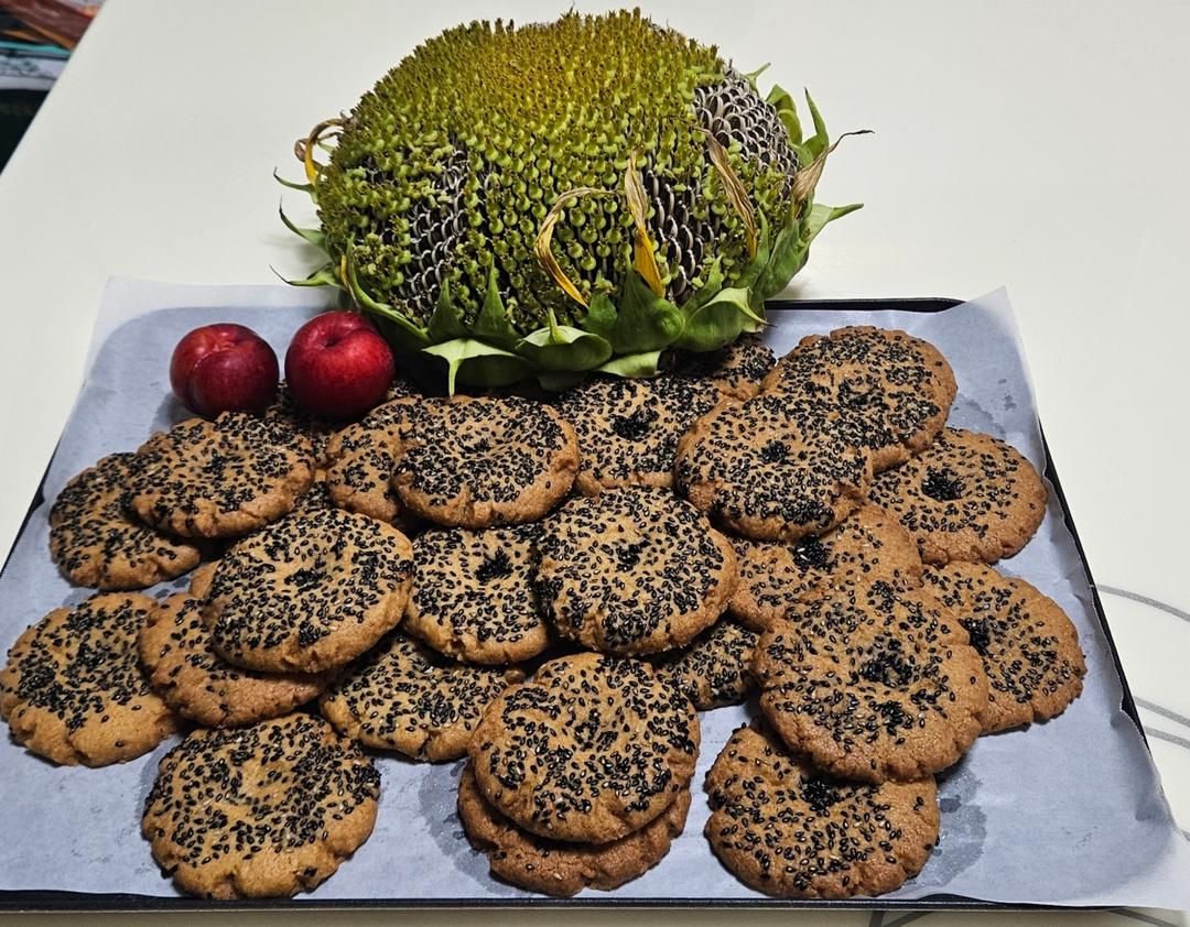 轻轻一按就碎掉的原味桃酥（不输猪油版）