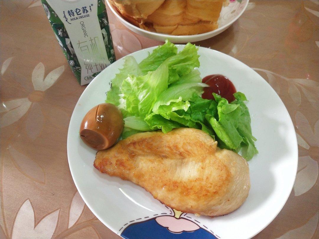 低脂超滑嫩的香煎鸡胸肉