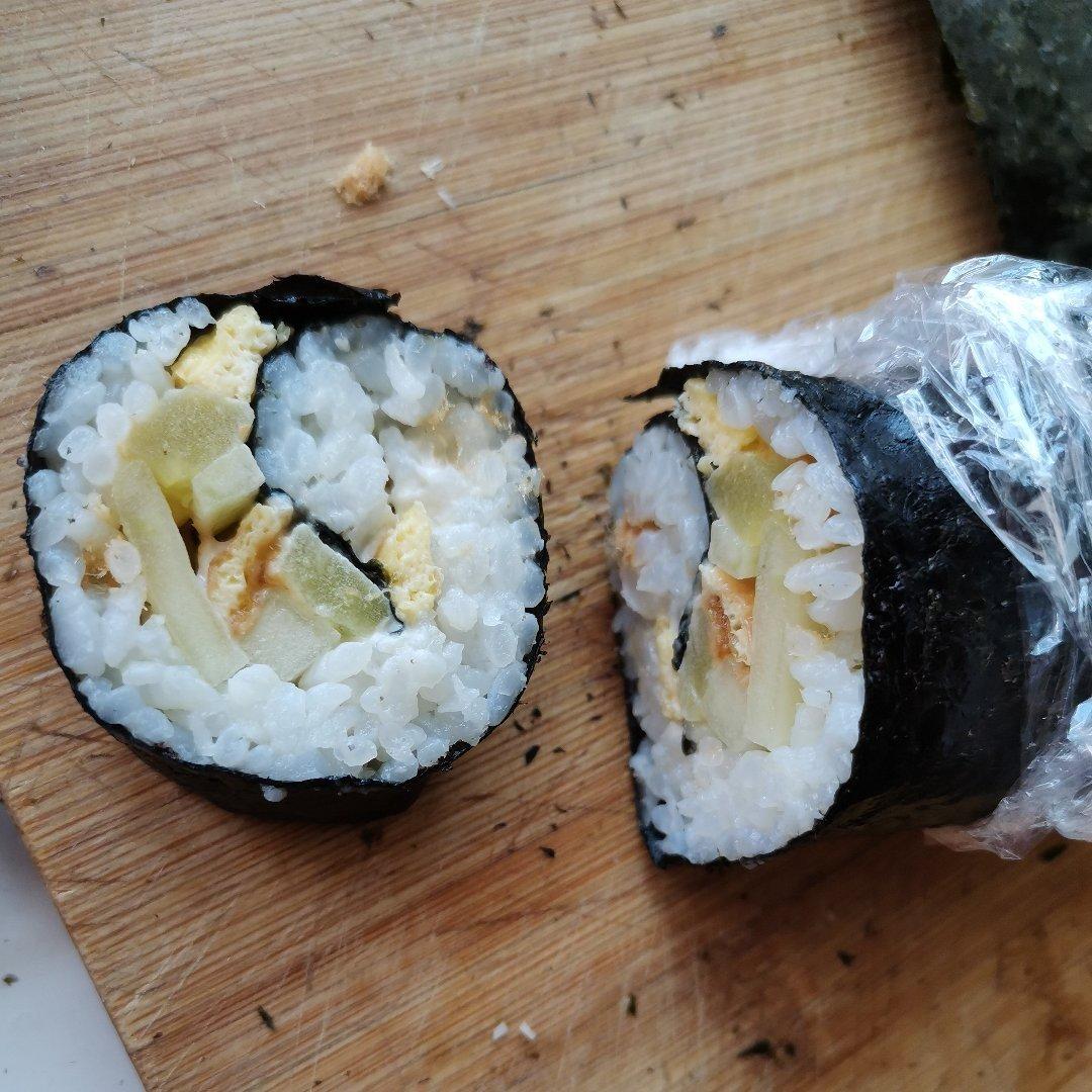 紫菜卷寿司