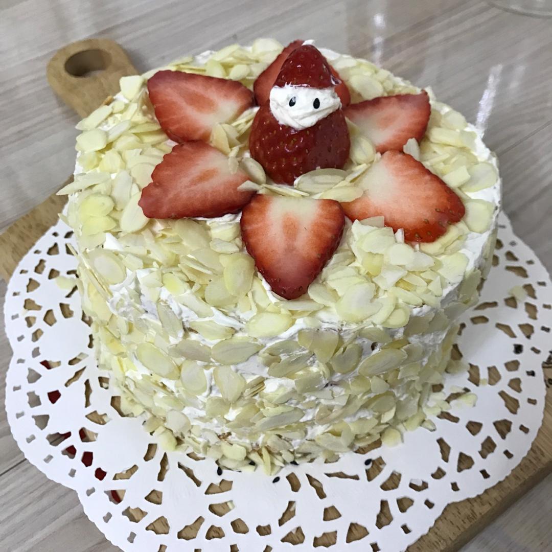 草莓淡奶油蛋糕
